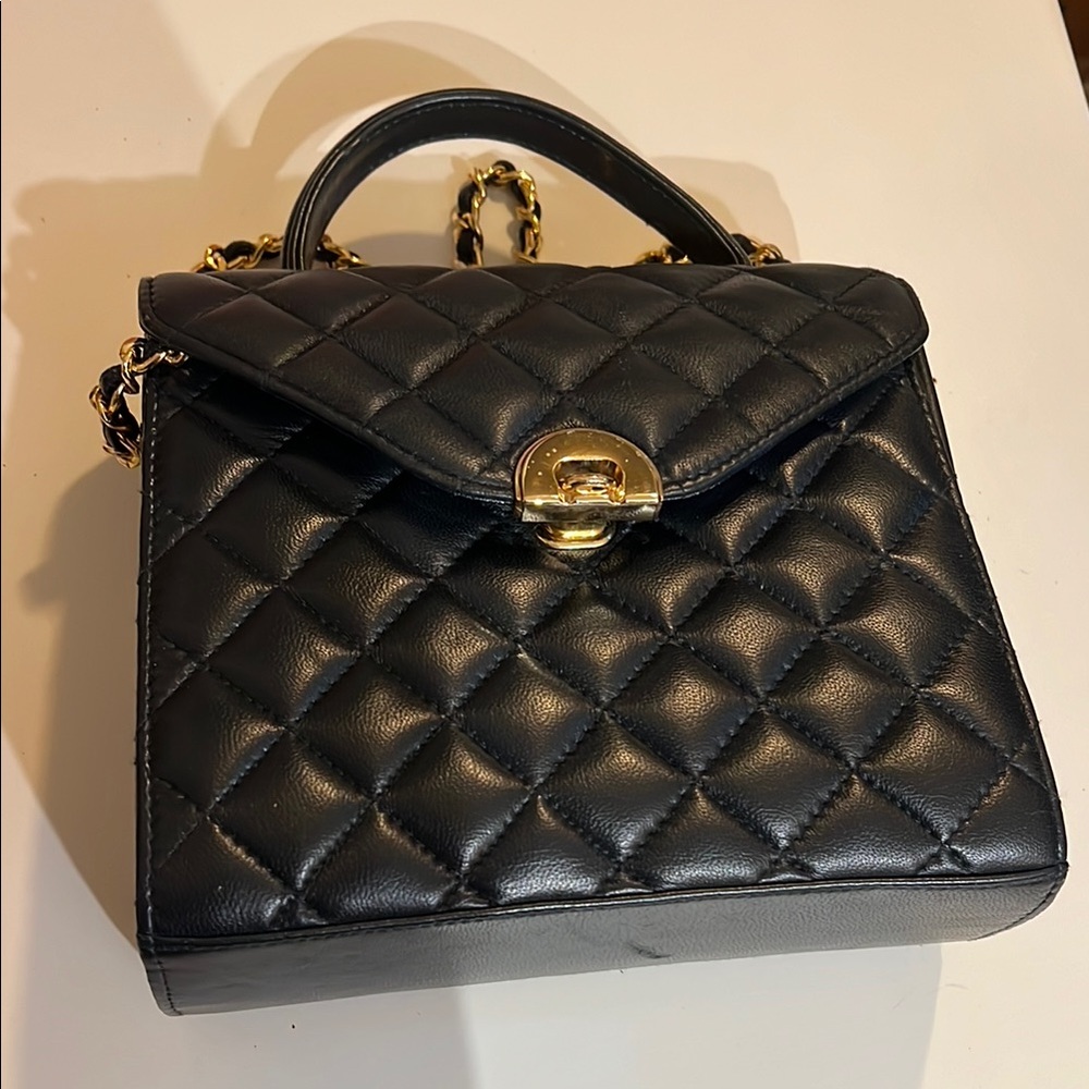 Leather Black Quilted Top Handle Turnlock Handbag